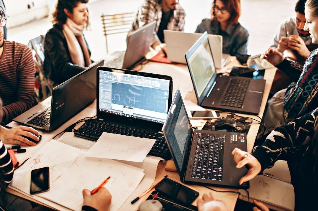 custom software development team